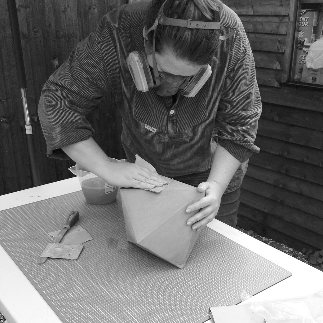 Vom Londoner Gartenschuppen zum deutschen Produktionsstudio: Die Geschichte von Pasinga Props